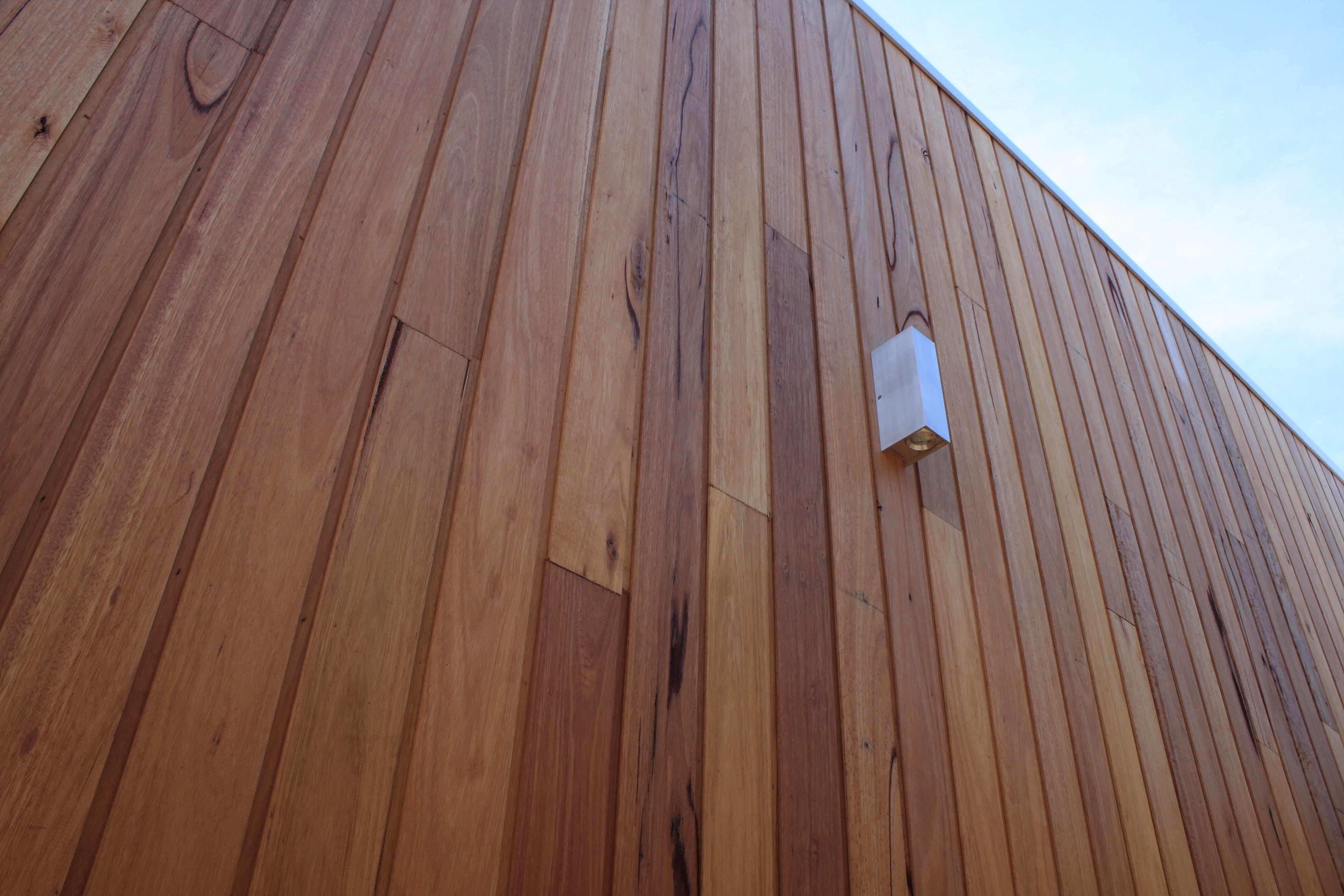 Silvertop Ash Cladding